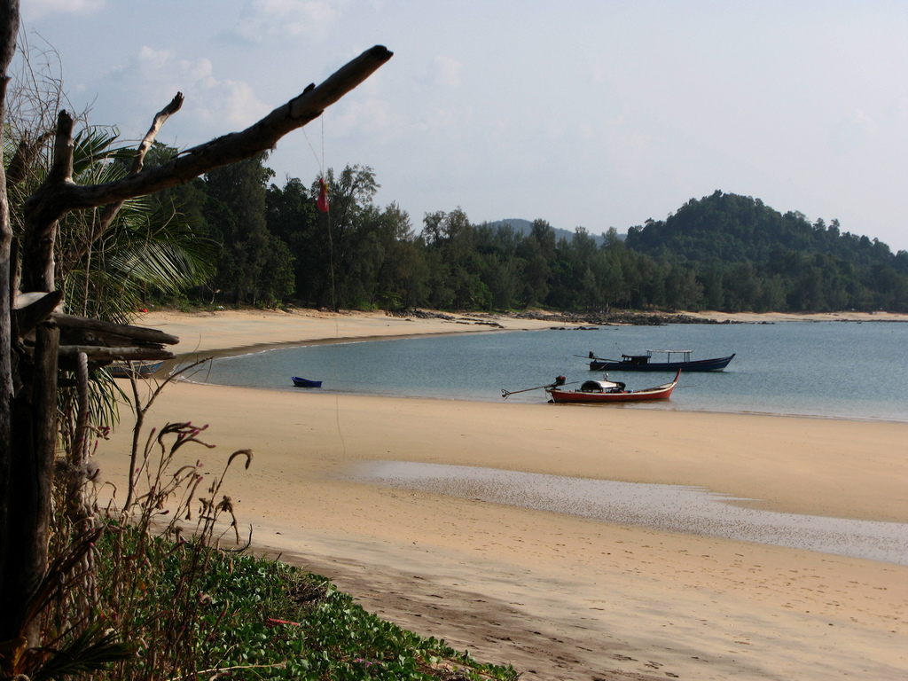 Buffalo Bay Koh Phayam. Source, Flickr, Prilfish