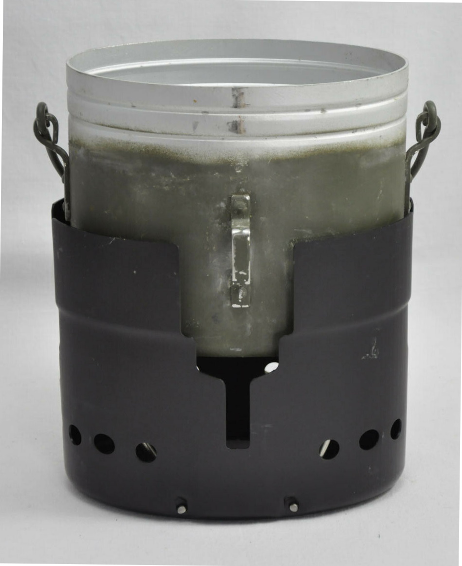 Swedish Army pan + windshield 01